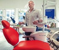 Foto von Peter Korr und Victor Korr von der Firma Korr Dental Geräte Technik